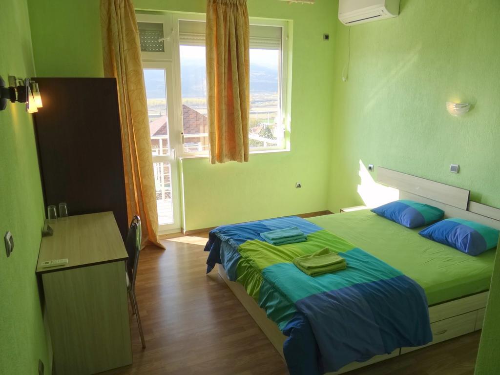 Guestrooms Struma Dolinata Strumyani Exteriör bild